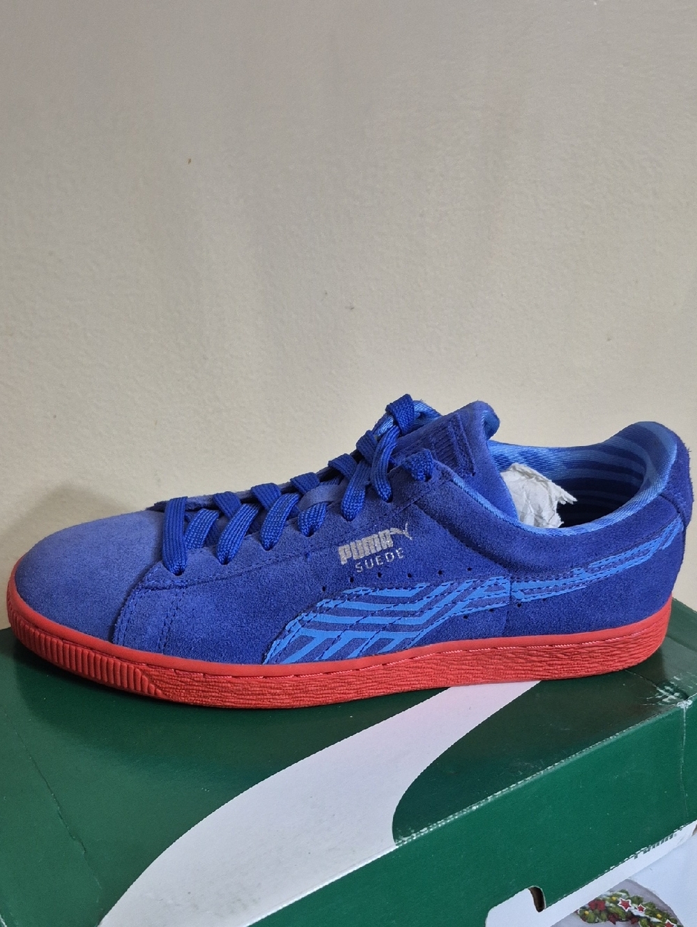 Puma Men's Suede Sneakers in Bright Blue with Red Sole